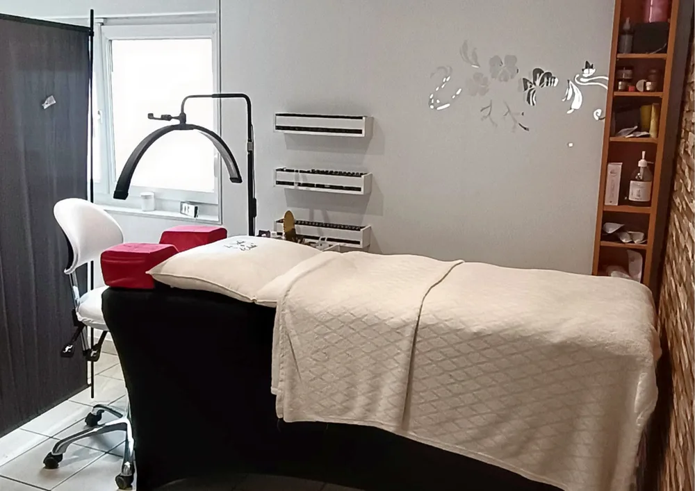 Cabine de soin du Salon d'Élodie à Saint-Pol-sur-Mer